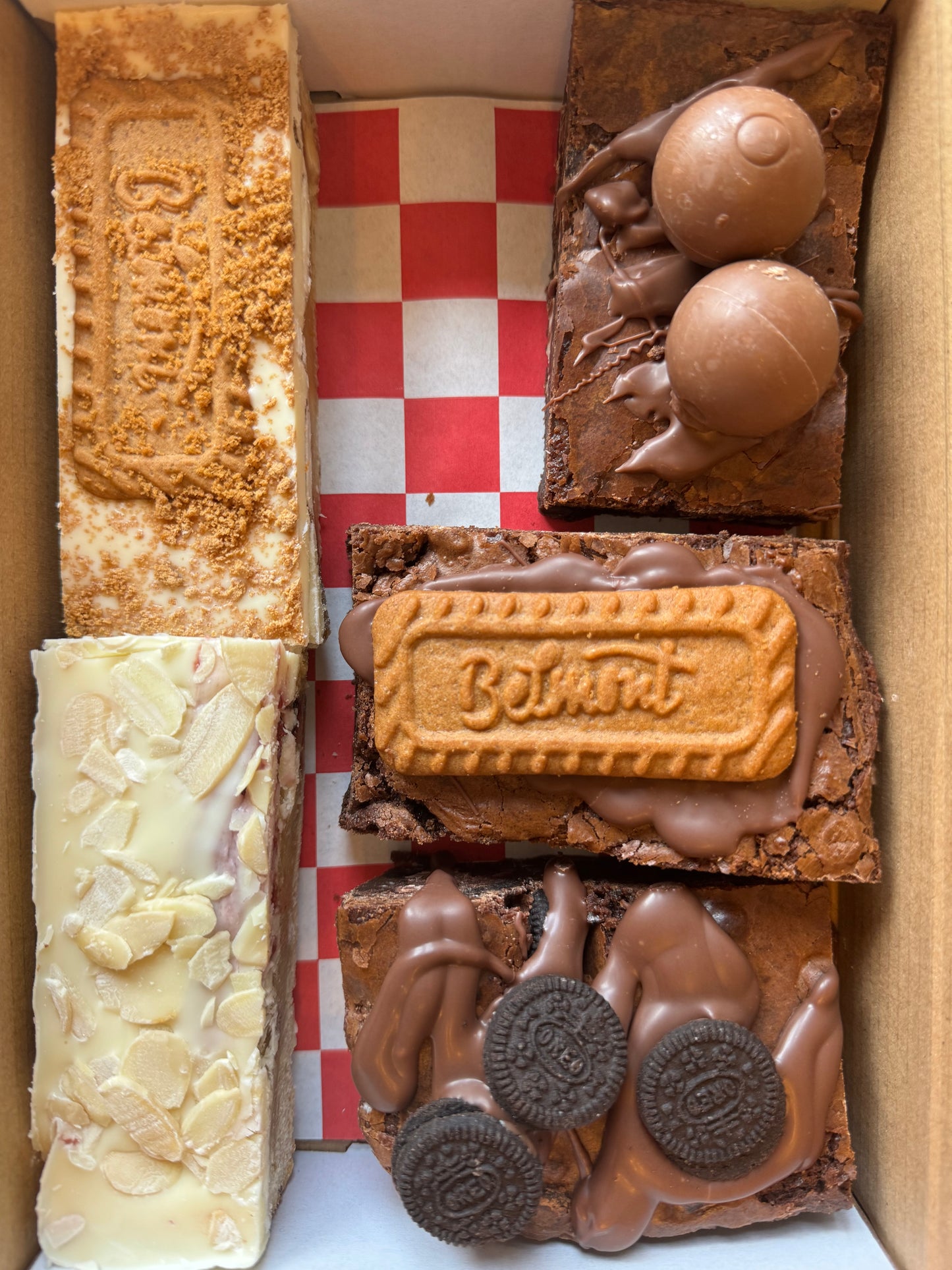 Treatbox 2 - Caramelised biscuit and white chocolate blondie/Cherry Bakewell blondie/tiramisu lindor brownie/ Caramelised biscuit and milk chocolate brownie/ Oreo brownie